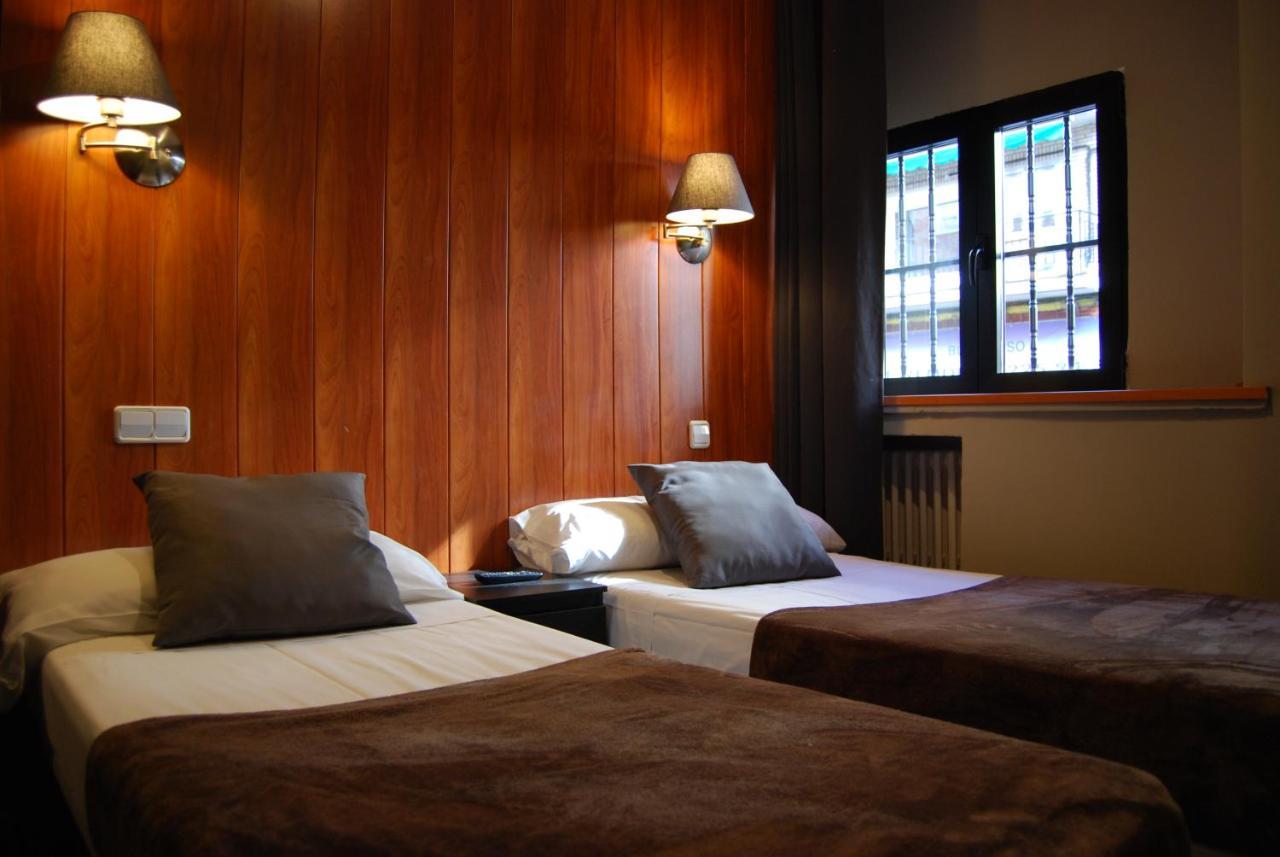 Hostal Don Pedro Madrid Dış mekan fotoğraf