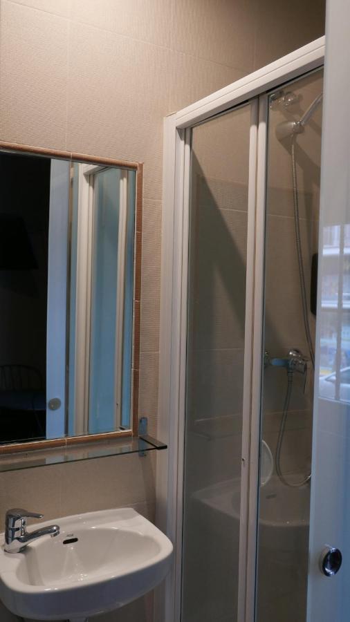 Hostal Don Pedro Madrid Dış mekan fotoğraf